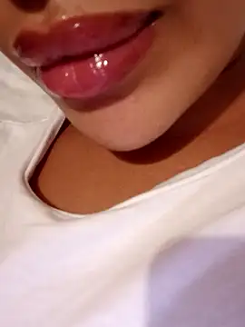 Snapshot of Sexlove1xo chatting on 27, 9, 2025 Sexlove1xo online show from 27, 9, 2025