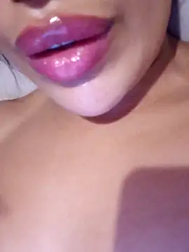 Snapshot of Sexlove1xo chatting on 12, 10, 2025 Sexlove1xo online show from 12, 10, 2025