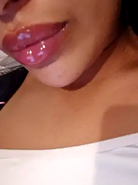 Snapshot of Sexlove1xo chatting on 13, 10, 2025 Sexlove1xo online show from 13, 10, 2025