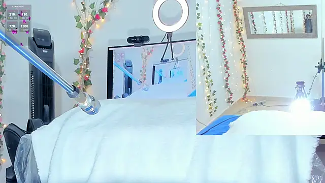 Genesis Love   online show from 14, 11, 2025