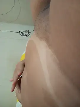 Snapshot of Milynhaofc chatting on 9, 10, 2025 Milynhaofc online show from 9, 10, 2025