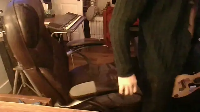 Snapshot of JCstrings chatting on 21, 2, 2025 JCstrings online show from 21, 2, 2025