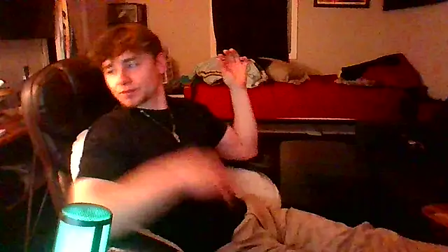 Snapshot of JCstrings chatting on 1, 3, 2025 JCstrings online show from 1, 3, 2025