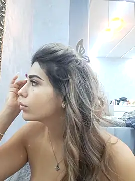 Bella Posh online show from 30, 10, 2025