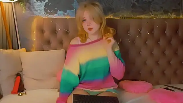 Snapshot of EmilyAngells chatting on 2, 3, 2026 EmilyAngells online show from 2, 3, 2026