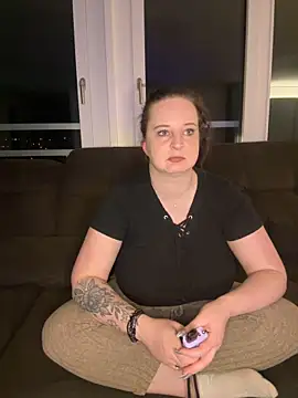 Snapshot of curvy_eina chatting on 7, 3, 2025 curvy eina online show from 7, 3, 2025