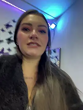 Luna kitty online show from 14, 11, 2025