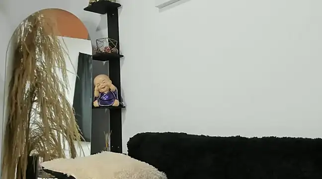 MarianaZapataa online show from 24, 2, 2025