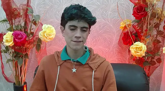Snapshot of star_boyxx chatting on 11, 3, 2025 star boyxx online show from 11, 3, 2025