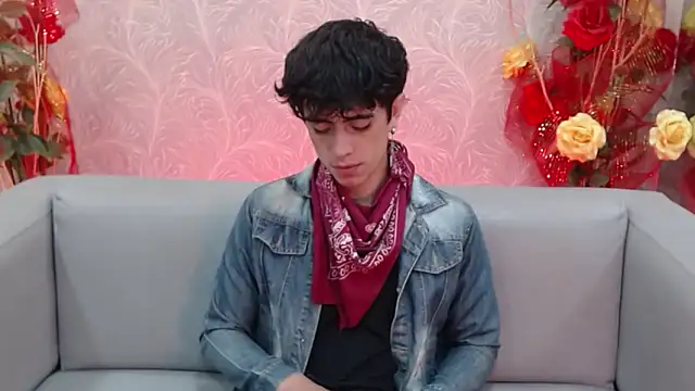 Snapshot of star_boyxx chatting on 12, 9, 2025 star boyxx online show from 12, 9, 2025
