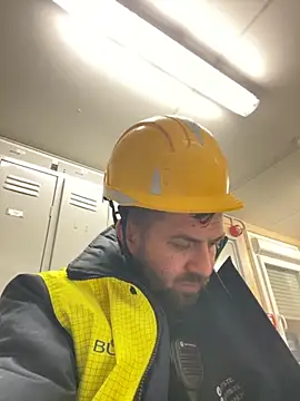 Snapshot of daniel21p chatting on 25, 11, 2025 daniel21p online show from 25, 11, 2025