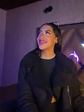 MichelleDiaz Pink online show from 9, 11, 2025