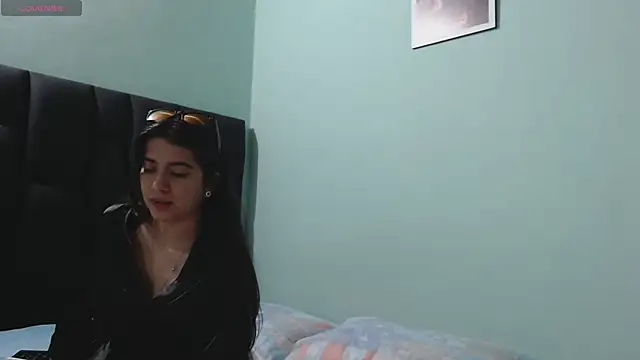 Snapshot of zukim2830 chatting on 12, 10, 2025 zukim2830 online show from 12, 10, 2025