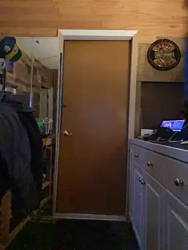 Polaroid White online show from 13, 11, 2025