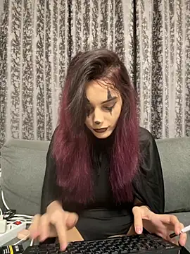 Snapshot of Mazzekyn chatting on 1, 11, 2025 Mazzekyn online show from 1, 11, 2025