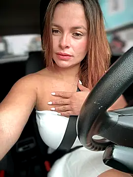 Snapshot of gynna_kimera chatting on 27, 10, 2025 gynna kimera online show from 27, 10, 2025