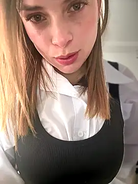 Snapshot of gynna_kimera chatting on 10, 11, 2025 gynna kimera online show from 10, 11, 2025