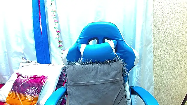 Snapshot of Gia_leinn chatting on 18, 3, 2026 Gia leinn online show from 18, 3, 2026