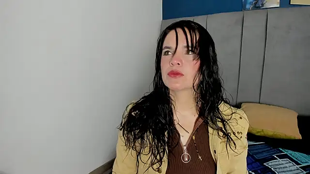 Snapshot of laura_hotties chatting on 25, 9, 2025 laura hotties online show from 25, 9, 2025