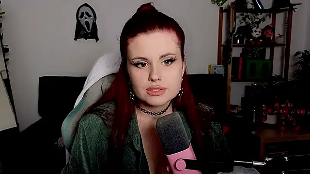 Della Ideal online show from 23, 11, 2025