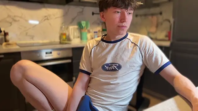 Snapshot of tommy_colson chatting on 3, 11, 2025 tommy colson online show from 3, 11, 2025