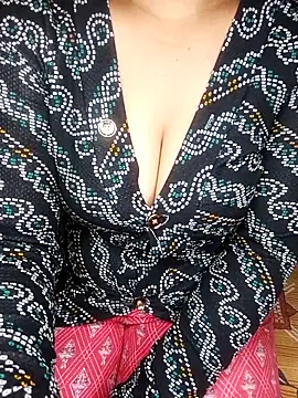 Snapshot of geetha_telugu_kan277 chatting on 6, 3, 2026 geetha telugu kan277 online show from 6, 3, 2026