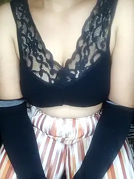 Snapshot of geetha_telugu_kan277 chatting on 25, 3, 2026 geetha telugu kan277 online show from 25, 3, 2026