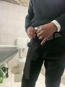 rogerdik76 online show from 6, 3, 2026