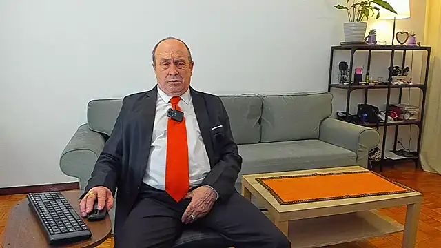 Snapshot of masterboy50 chatting on 1, 11, 2025 masterboy50 online show from 1, 11, 2025