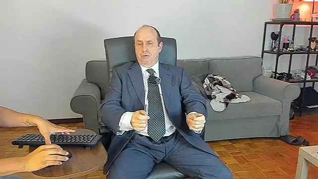 Snapshot of masterboy50 chatting on 7, 11, 2025 masterboy50 online show from 7, 11, 2025