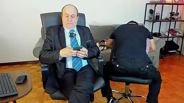 Snapshot of masterboy50 chatting on 8, 11, 2025 masterboy50 online show from 8, 11, 2025