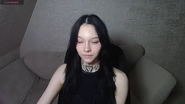 mefwhore online show from 2, 3, 2025