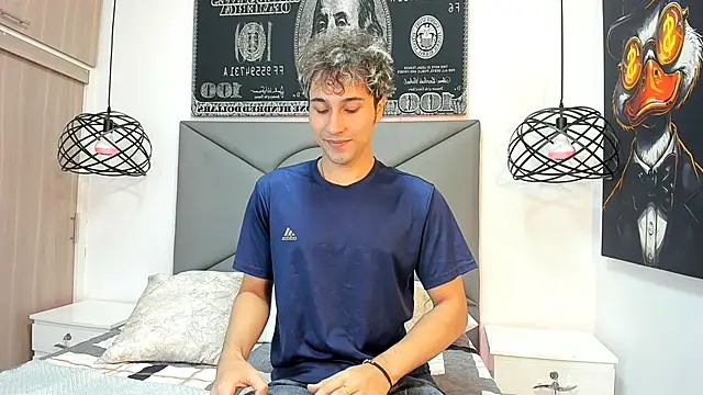 Snapshot of buddy_whitte chatting on 26, 10, 2025 buddy whitte online show from 26, 10, 2025