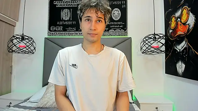 Snapshot of buddy_whitte chatting on 3, 11, 2025 buddy whitte online show from 3, 11, 2025