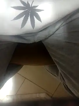 seksowny1990 online show from 12, 10, 2025