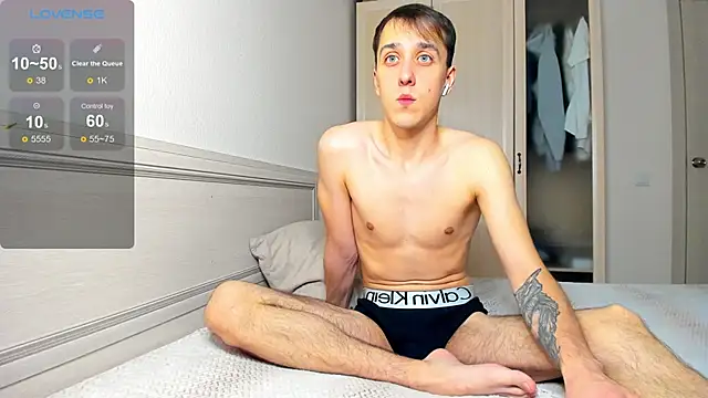 Snapshot of your_super_hero chatting on 20, 11, 2025 your super hero online show from 20, 11, 2025