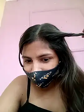 Snapshot of heena-3678 chatting on 26, 11, 2025 heena-3678 online show from 26, 11, 2025