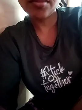 Snapshot of heena-3678 chatting on 8, 3, 2026 heena-3678 online show from 8, 3, 2026