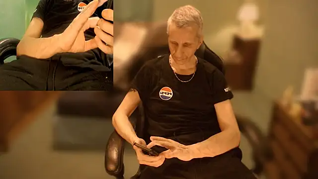 maxdaddy690 online show from 31, 12, 2024