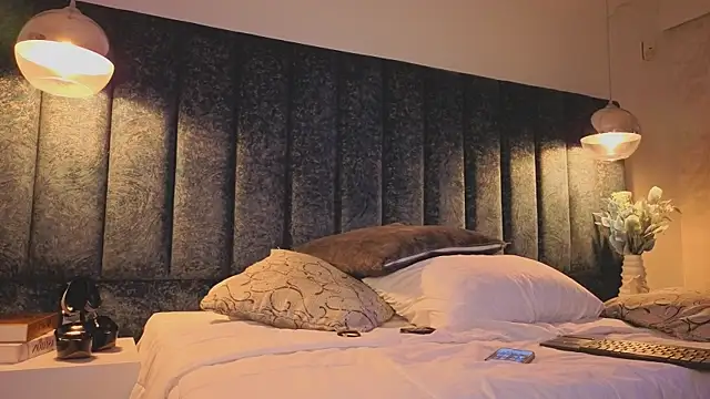 Ariannaa Suarez1 online show from 4, 11, 2025