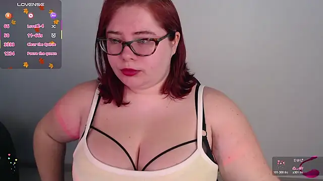 Snapshot of Lily_lu_one chatting on 14, 11, 2025 Lily lu one online show from 14, 11, 2025