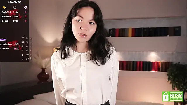 ElgaBeacher online show from 10, 9, 2025