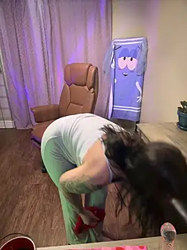 Snapshot of NaughtyLittleVeteran chatting on 3, 3, 2025 NaughtyLittleVeteran online show from 3, 3, 2025