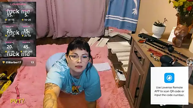 Snapshot of NaughtyLittleVeteran chatting on 12, 3, 2025 NaughtyLittleVeteran online show from 12, 3, 2025