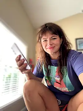 Snapshot of NaughtyLittleVeteran chatting on 10, 9, 2025 NaughtyLittleVeteran online show from 10, 9, 2025