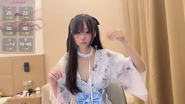 Xiaoxia-Baby online show from 9, 3, 2025