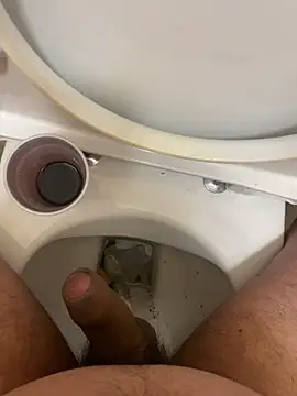 Snapshot of Alexander18edd chatting on 28, 10, 2025 Alexander18edd online show from 28, 10, 2025