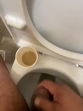 Snapshot of Alexander18edd chatting on 24, 11, 2025 Alexander18edd online show from 24, 11, 2025