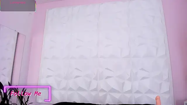 Valeriagomez  online show from 1, 11, 2025