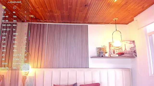 Snapshot of Nicoll_Evans_ chatting on 9, 10, 2025 Nicoll Evans online show from 9, 10, 2025